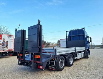 IVECO HI-WAY 460 FP 6x2 E6 PIANALE CARRELLONE
