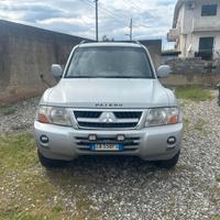 Mitsubishi Pajero 3.2 DI-D 16V 3p. Invite