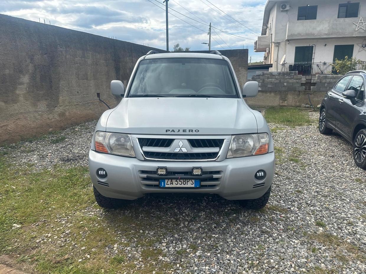 MITSUBISHI Pajero (2006-2009)