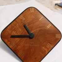 orologio gadget Fina e BMW in legno vintage