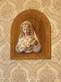 Pannello con Madonna e bambino.