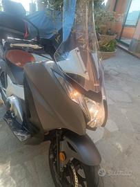HONDA INTEGRA DCT  2014  TOP  28.000  KM € 3000