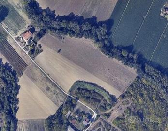 Casolare con terreno agricolo