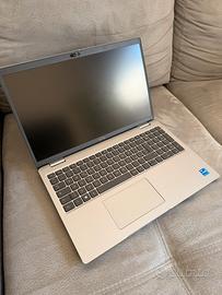 Notebook Dell Latitude 5540 – i7 13ª Gen –perfetto