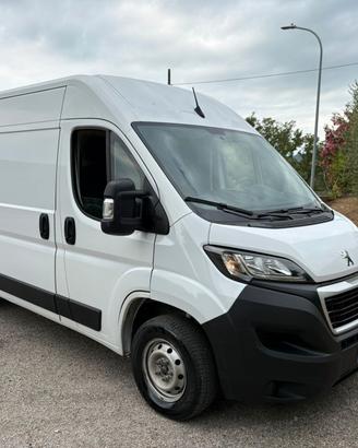 PEUGEOT Boxer 2.2B-HDi S&S PLM-TM 140 - 2023