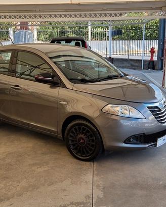 Lancia Ypsilon 1.2 69cv 5 porte GPL Elefantino Ros