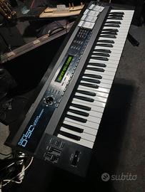 Roland D 50 + 4 memoria card