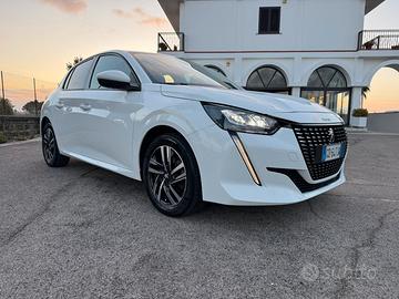 Peugeot 208 BlueHDi 100 Allure Navi Pack