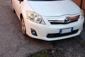 Toyota AURIS HYBRID anno 2012