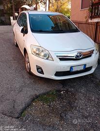 Toyota AURIS HYBRID anno 2012