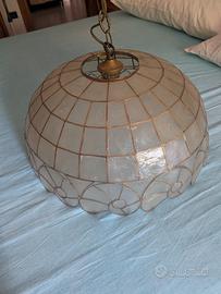 Lampadario Vintage anni '70 a cupola madreperla