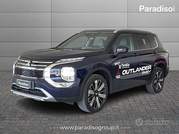 Mitsubishi Outlander INTENSE 2.4L | 306CV - B...