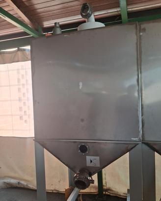 3 silos in acciaio inox