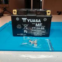 Batteria YUASA 