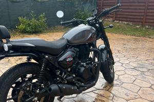 Royal Enfield HNTR 350 (2025)