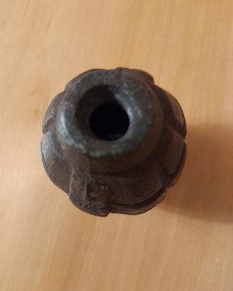 Bombetta a mano. Completamente INERTE.
