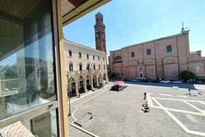 CAVARZERE CENTRO: signorile appartamento