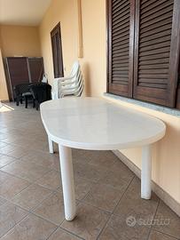 Tavolo e Sedie da giardino in plastica-6 posti