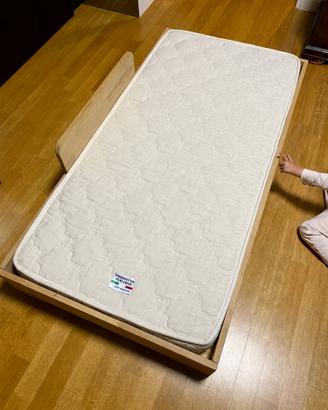 Lettino montessori legno massiccio+materasso bambo