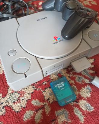 PLAYSTATION 1 ORIGINALE COMPLETA + 6 GIOCHI