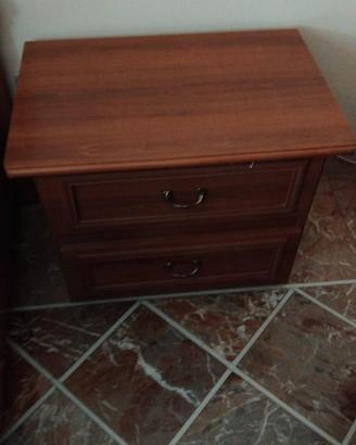 Camera da letto in legno stile classico 