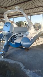 gommone sacs Ghost 6,80 con Honda 225 cv