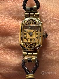 Orologio antico in oro