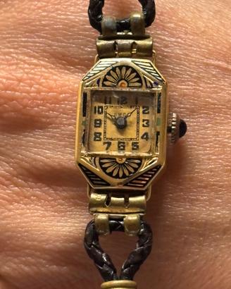 Orologio antico in oro