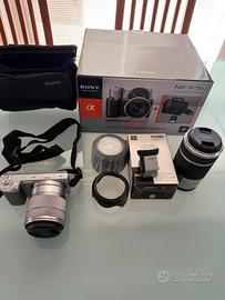 SONY NEX-5N FOTOCAMERA +  2 OBIETTIVI + MIRINO