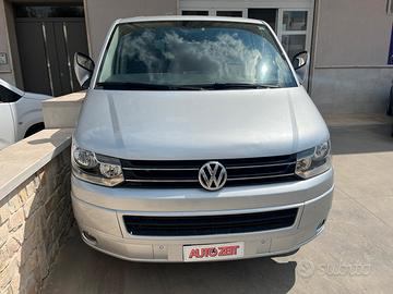 Volkswagen Transporter Caravelle 2.0 BiTDI 180CV 4