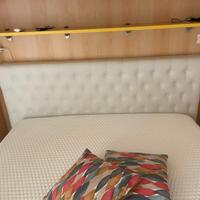 Letto in ecopelle bianco