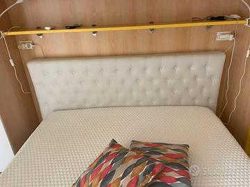 Letto in ecopelle bianco