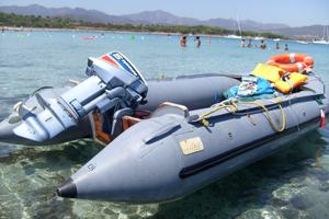 Gommone 4,5 metri piu motore 15 cavalli