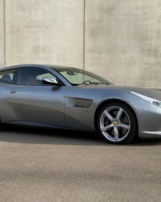 Ferrari GTC4Lusso T _ - SOLLEVATORE