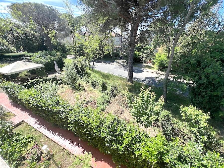 Castiglioncello, 500 m dal mare, garage e giardino - Vista 2