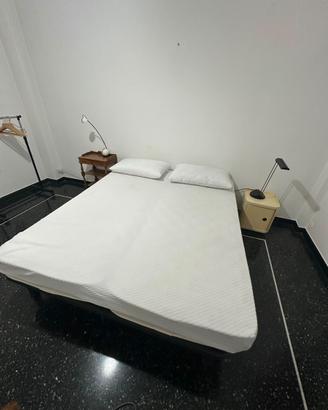 base in ferro matrimoniale + 2 materassi singoli