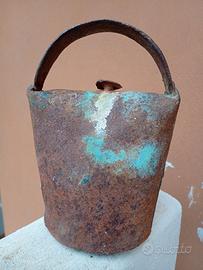 Antica campana grande campanaccio per mucche