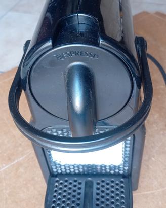 Nespresso Inissia Tipe: EN80.B  