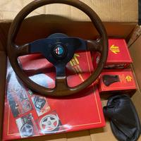 Volante e pomello in legno Alfa 33