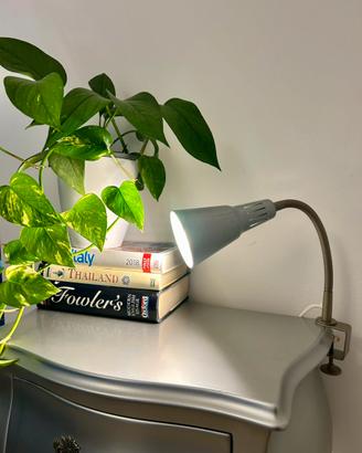 Lampada da scrivania/ comodino orientabile