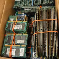 Vari Moduli RAM per desktop / server / notebook