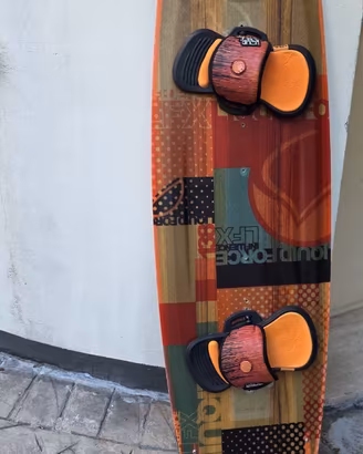 Tavola Kitesurf Liquid Force