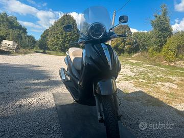 Scooter Beverly tourer 125 2008