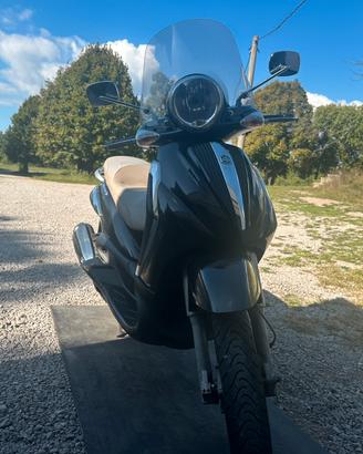 Scooter Beverly tourer 125 2008