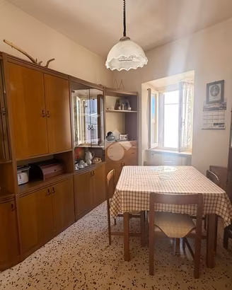 CASA SEMINDIPENDENTE A AMELIA
