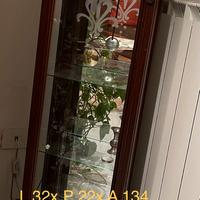 Mobile a torre con orologio