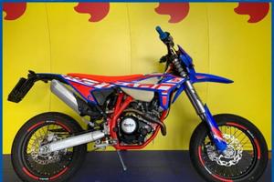 BETAMOTOR RR 125 4T Motard Garantita e Finanziab