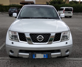 Nissan pathfinder 4x4