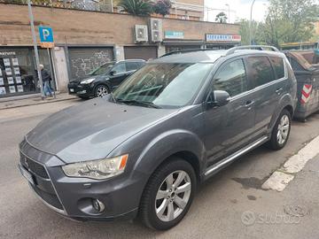 Mitsubishi Outlander 2.2 DI-D Instyle DPF 7 p.ti