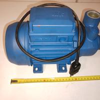 elettro pompa autoclave marca Six Team nuova  220 